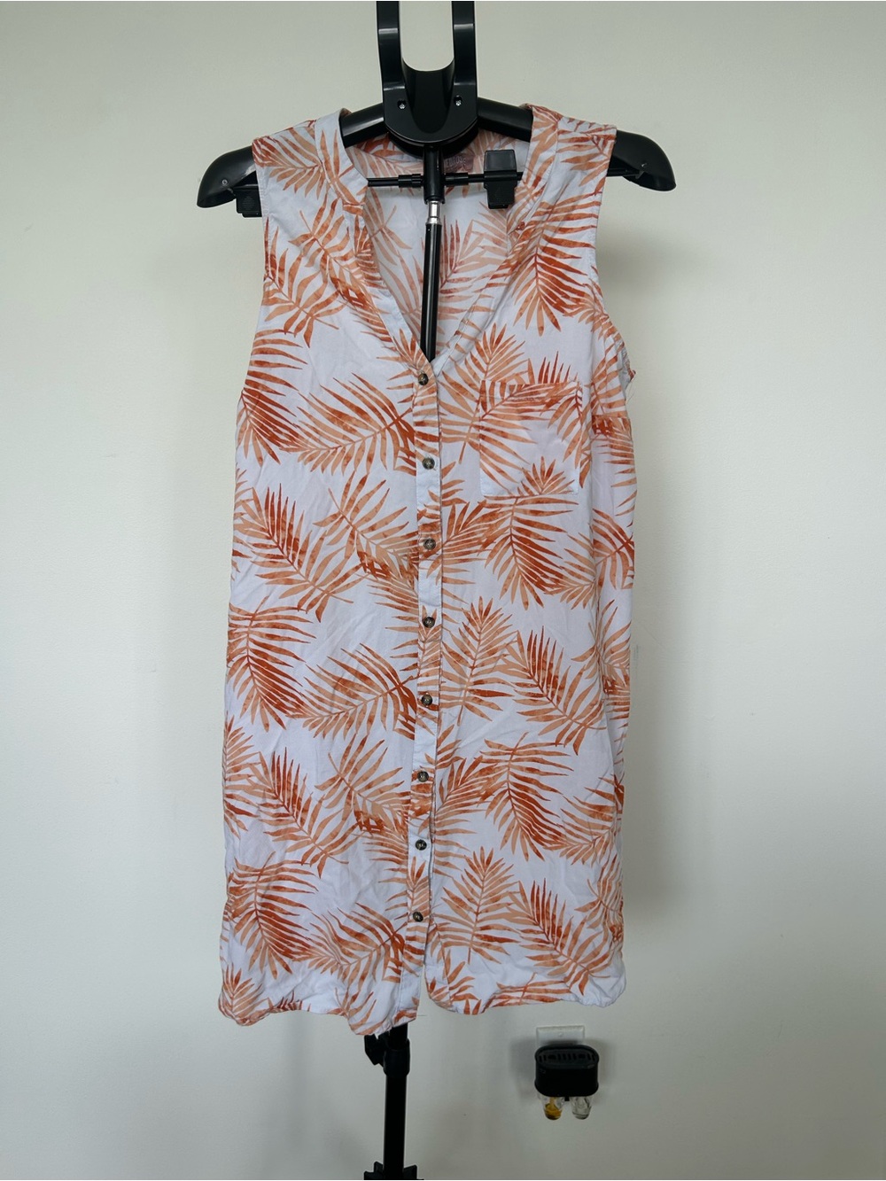 Sleeveless Button-Front Palm Print Dress - White & Rust